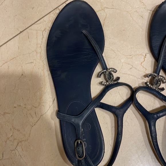 Chanel sandals - Picture 2 of 4